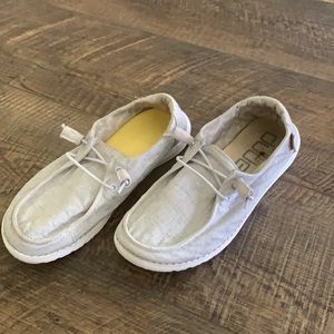 Hey dudes light gray